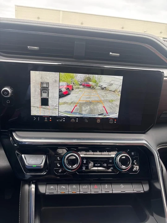 2025 GMC Sierra 5th Gen - Image 15 of 16