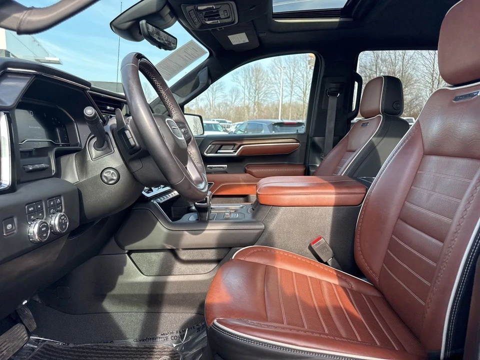 2025 GMC Sierra 5th Gen - Image 9 of 21