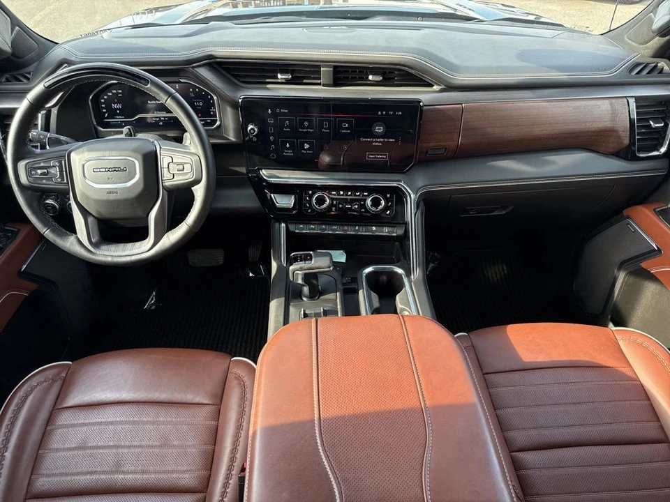 2025 GMC Sierra 5th Gen - Image 15 of 21