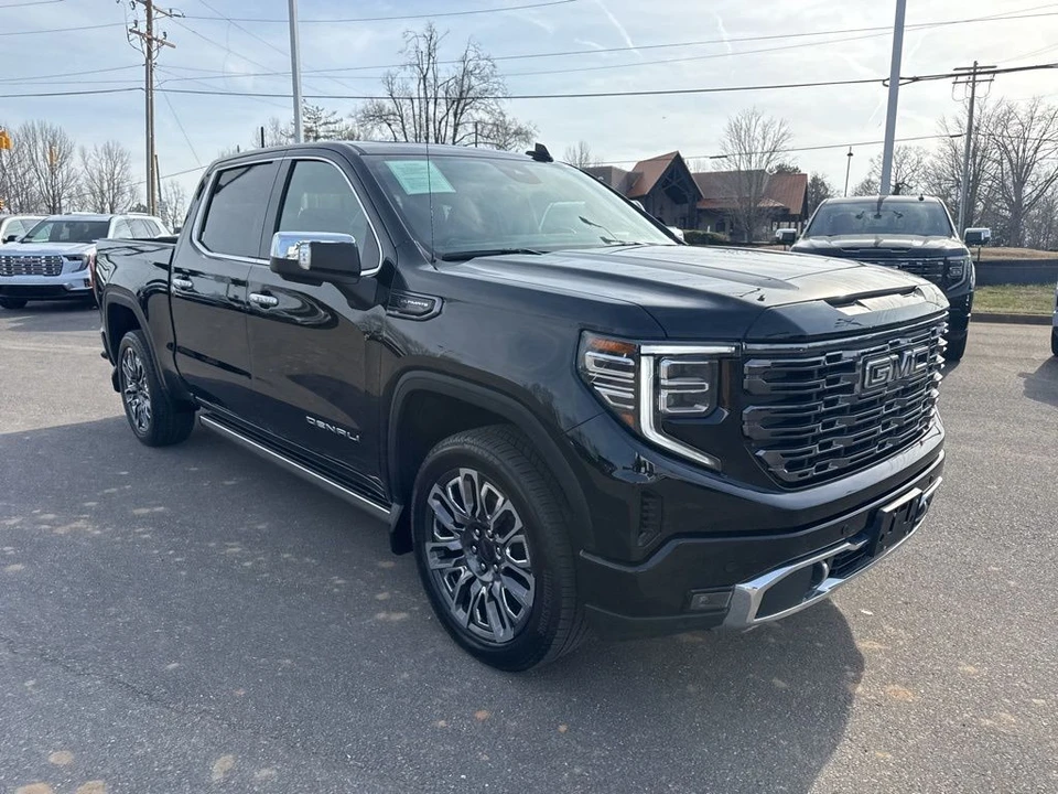 2025 GMC Sierra 5th Gen - Image 7 of 21