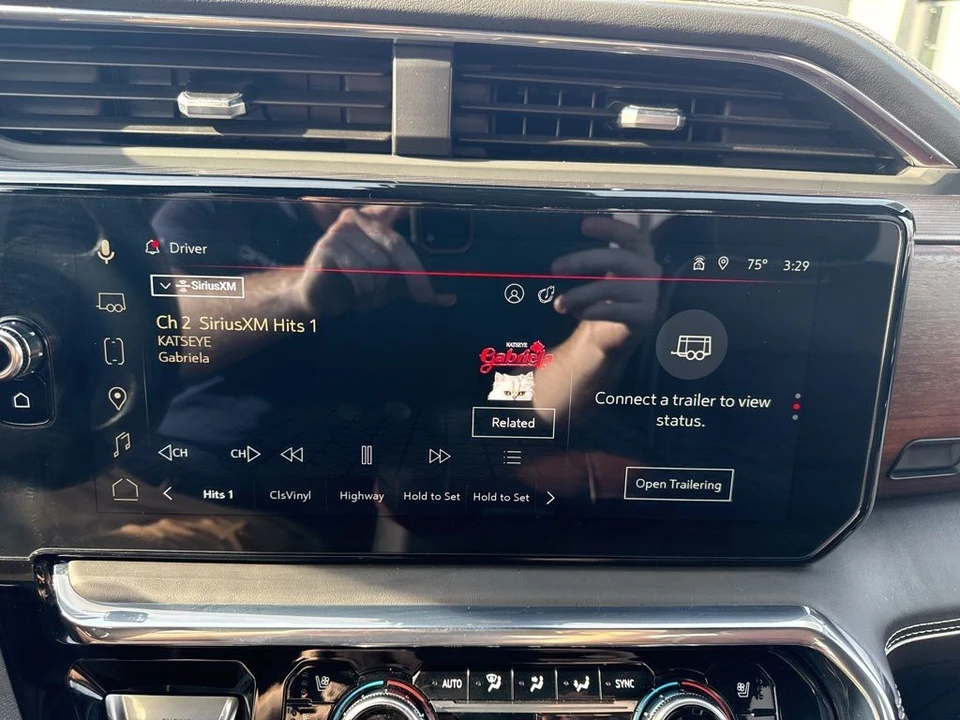 2025 GMC Sierra 5th Gen - Image 20 of 21