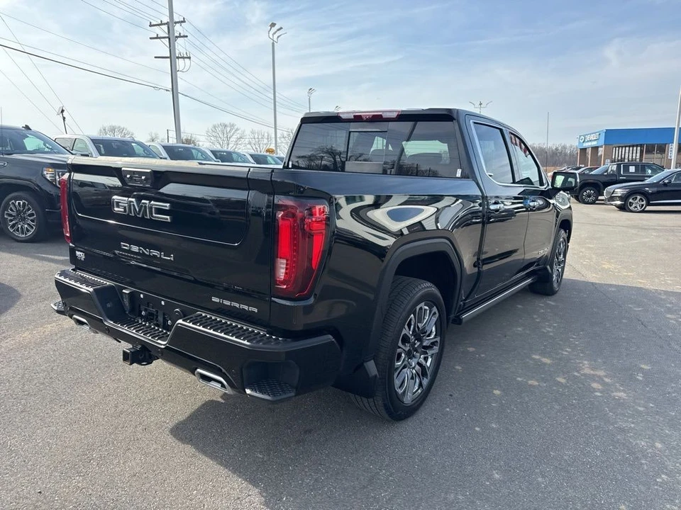 2025 GMC Sierra 5th Gen - Image 5 of 21