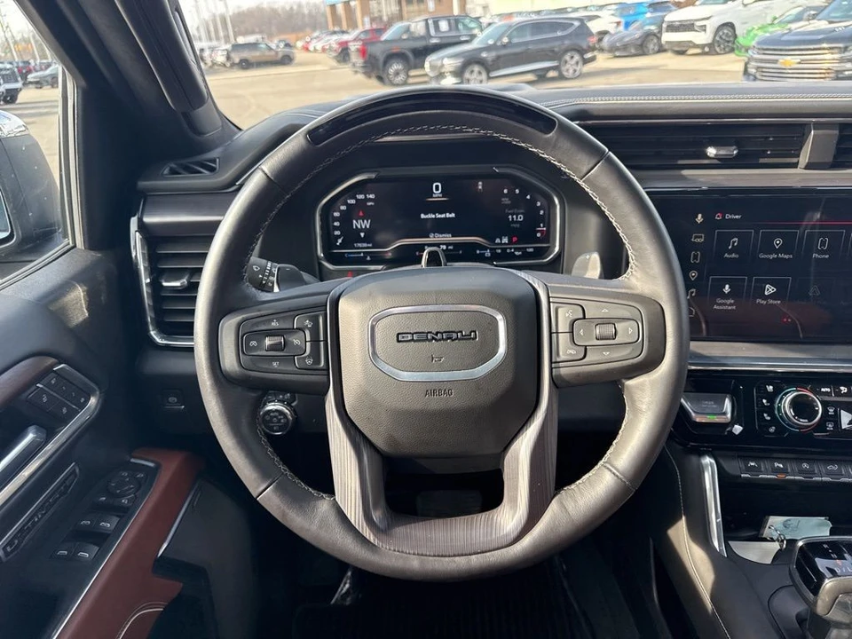 2025 GMC Sierra 5th Gen - Image 16 of 21