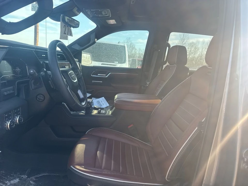 2025 GMC Sierra 5th Gen - Image 5 of 7