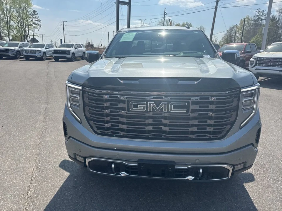 2025 GMC Sierra 5th Gen - Image 8 of 21