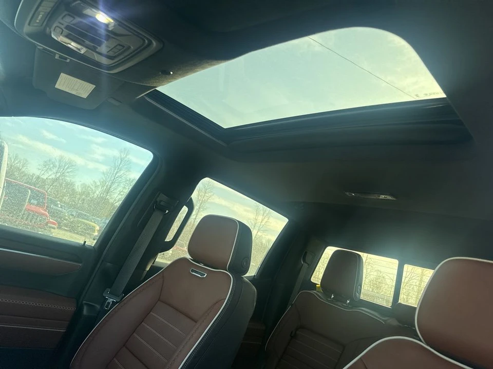 2025 GMC Sierra 5th Gen - Image 6 of 7