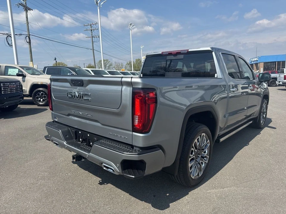 2025 GMC Sierra 5th Gen - Image 5 of 21