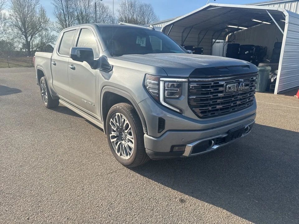 2025 GMC Sierra 5th Gen - Image 4 of 7
