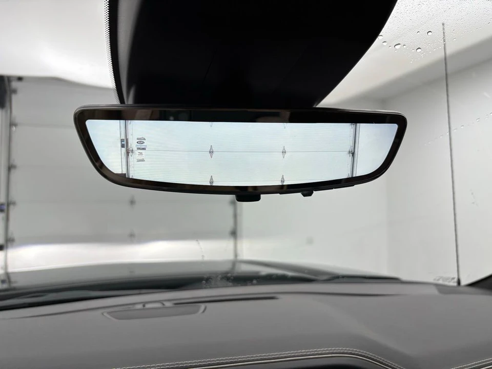 2025 GMC Sierra 5th Gen - Image 7 of 12