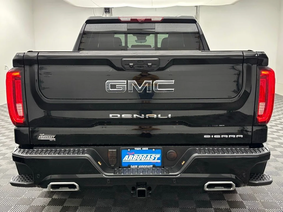 2025 GMC Sierra 5th Gen - Image 11 of 12