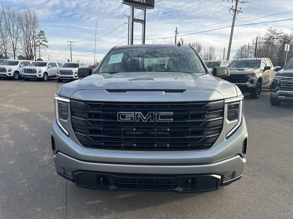 2025 GMC Sierra 5th Gen - Image 8 of 12