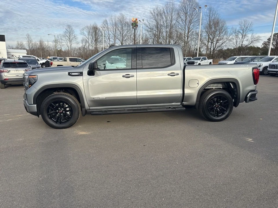 2025 GMC Sierra 5th Gen - Image 2 of 12