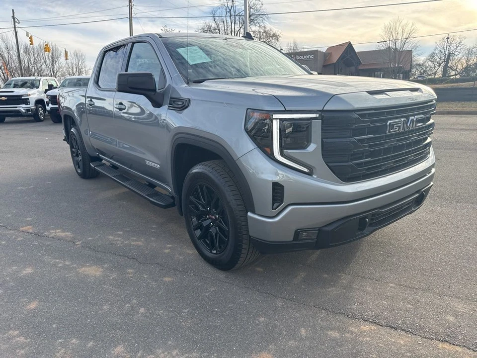 2025 GMC Sierra 5th Gen - Image 7 of 12
