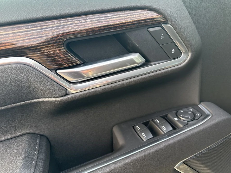 2025 GMC Sierra 5th Gen - Image 10 of 12