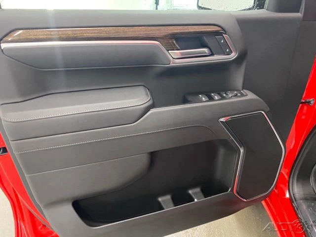 2025 GMC Sierra 5th Gen - Image 11 of 12
