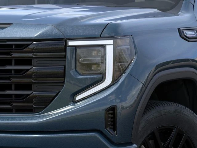 2025 GMC Sierra 5th Gen - Image 10 of 21