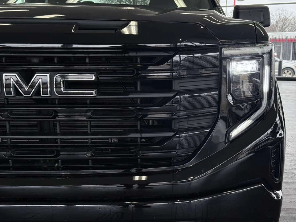2025 GMC Sierra 5th Gen - Image 6 of 21