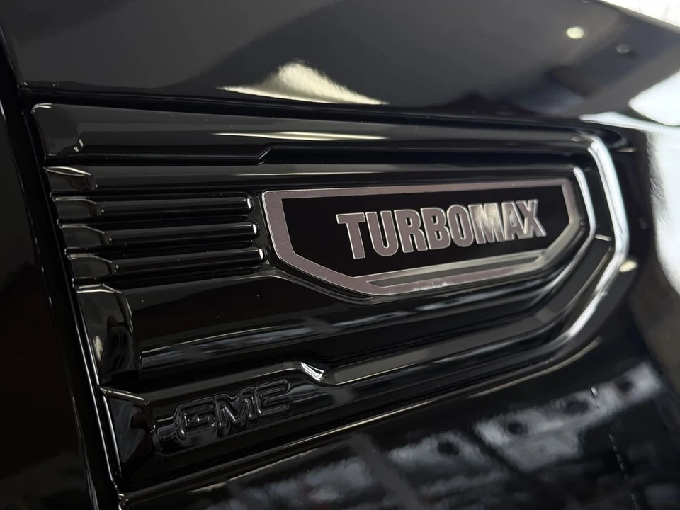2025 GMC Sierra 5th Gen - Image 7 of 21