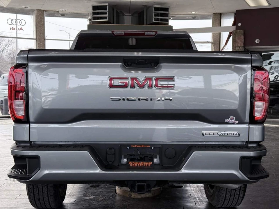 2025 GMC Sierra 5th Gen - Image 14 of 21