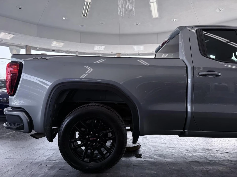 2025 GMC Sierra 5th Gen - Image 8 of 12