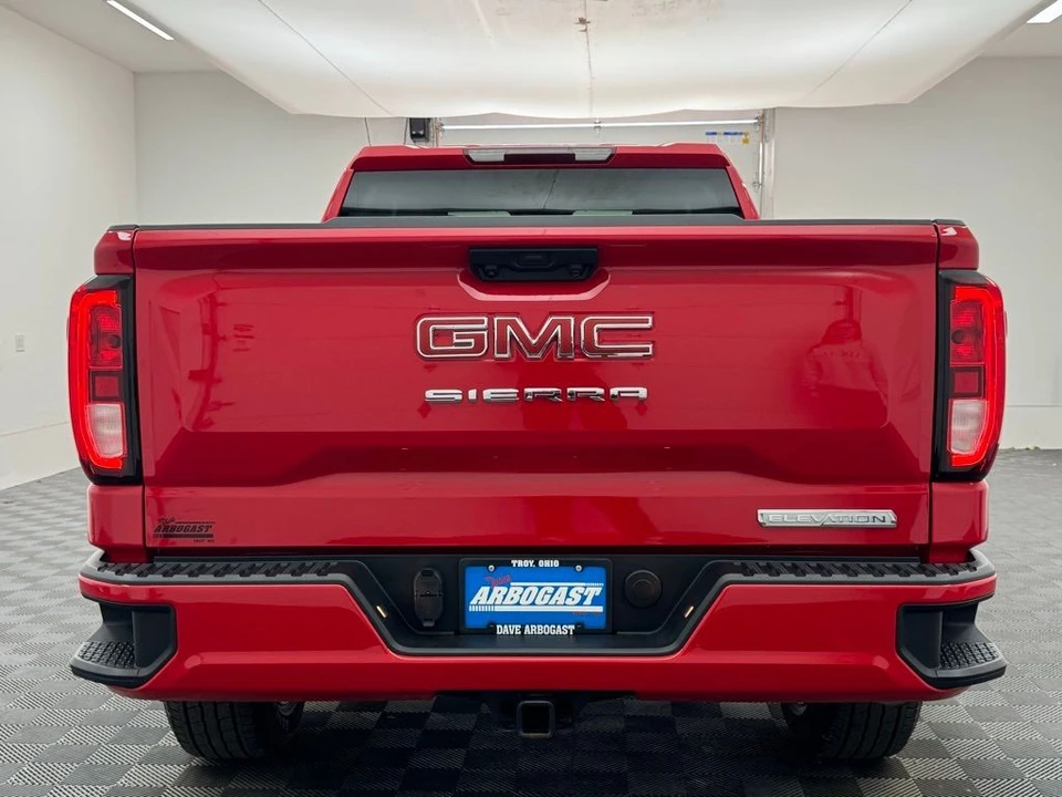 2025 GMC Sierra 5th Gen - Image 8 of 12