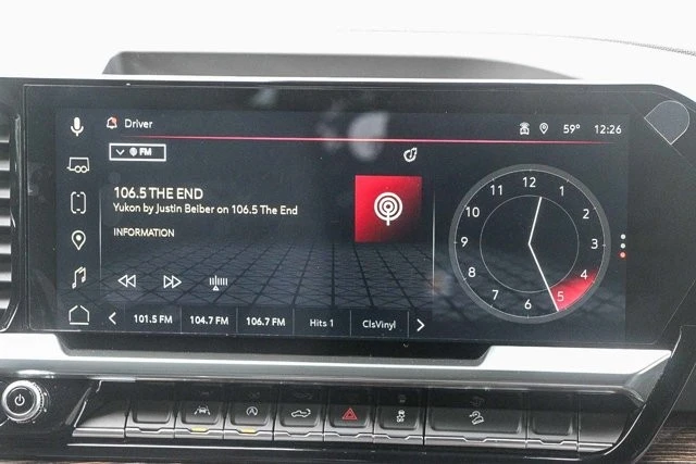 2025 GMC Sierra 5th Gen - Image 14 of 21