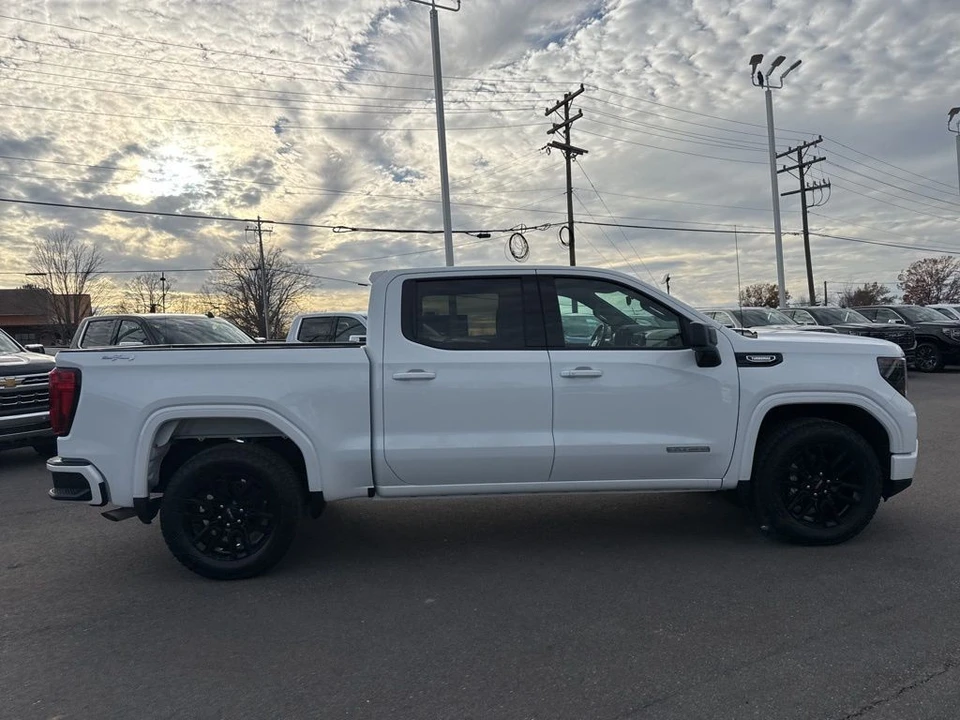 2025 GMC Sierra 5th Gen - Image 6 of 21
