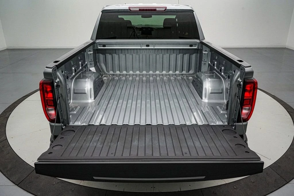 2025 GMC Sierra 5th Gen - Image 7 of 21