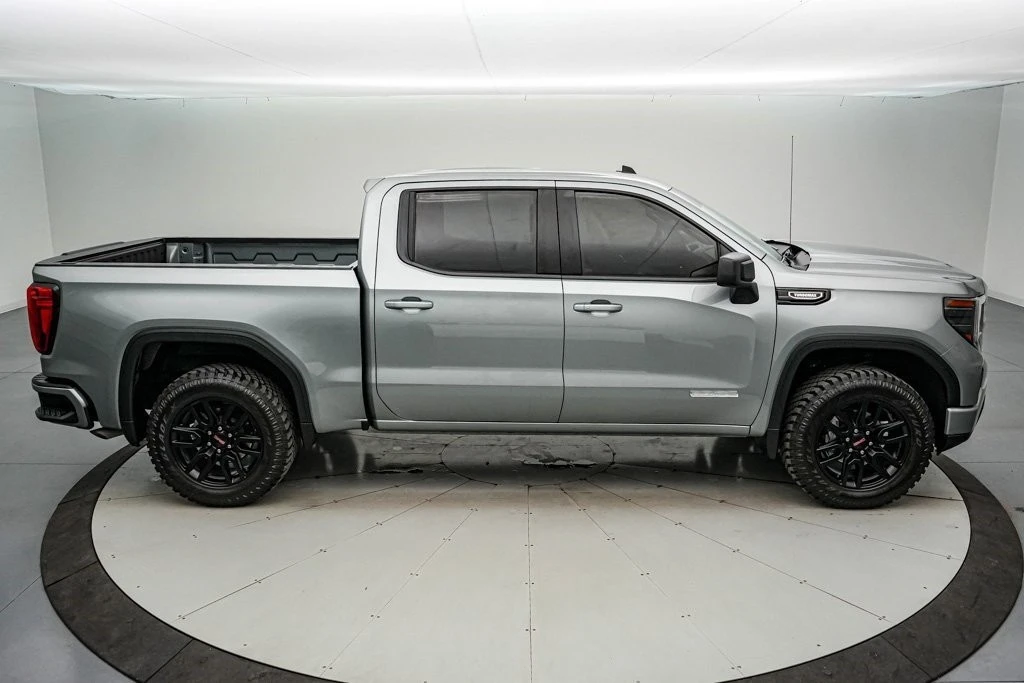 2025 GMC Sierra 5th Gen - Image 4 of 21