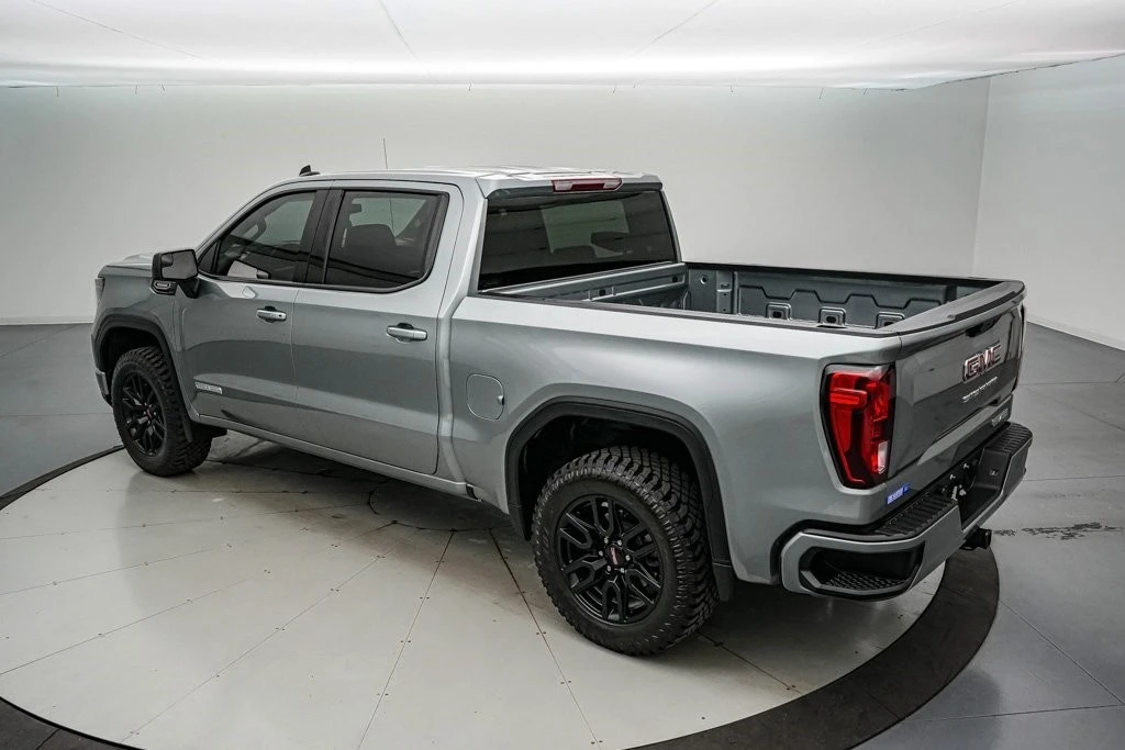 2025 GMC Sierra 5th Gen - Image 8 of 21