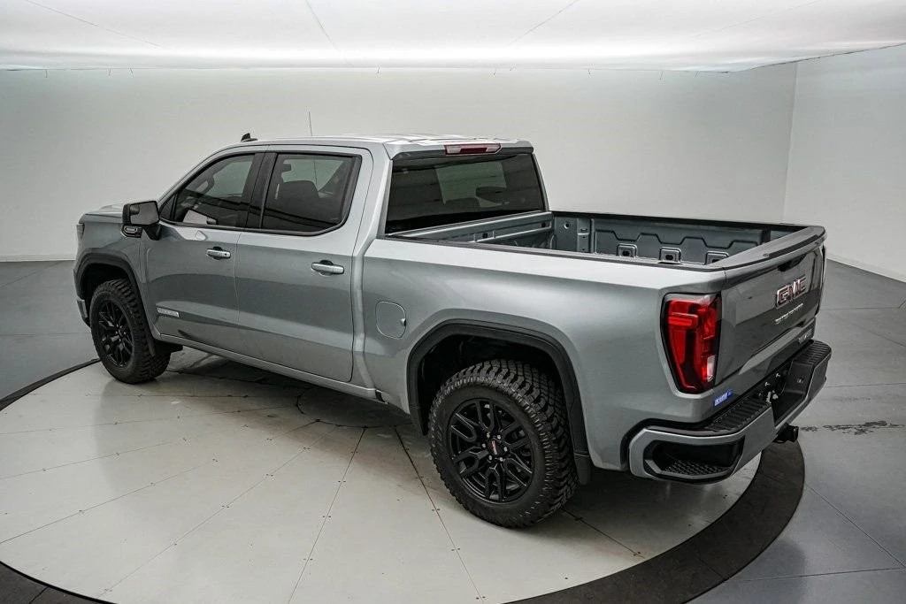 2025 GMC Sierra 5th Gen - Image 8 of 21