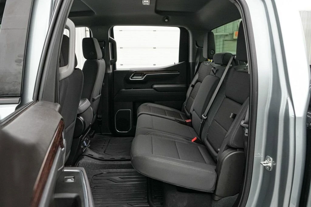 2025 GMC Sierra 5th Gen - Image 21 of 21