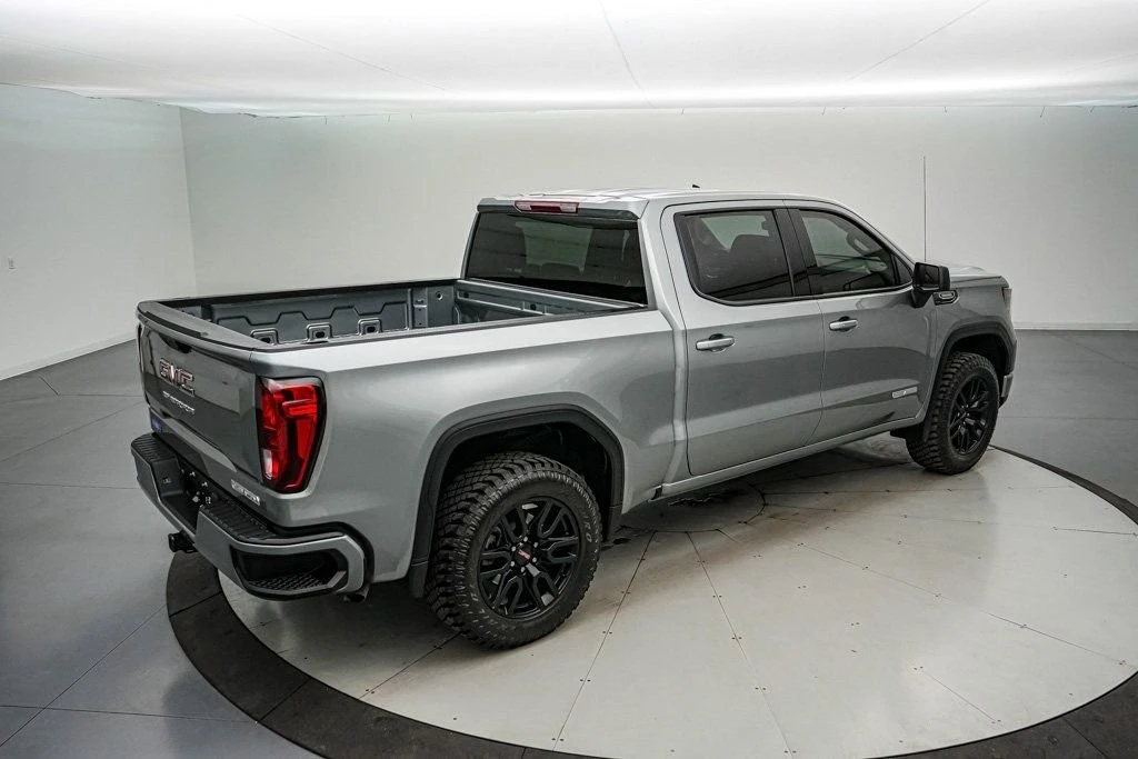 2025 GMC Sierra 5th Gen - Image 5 of 21