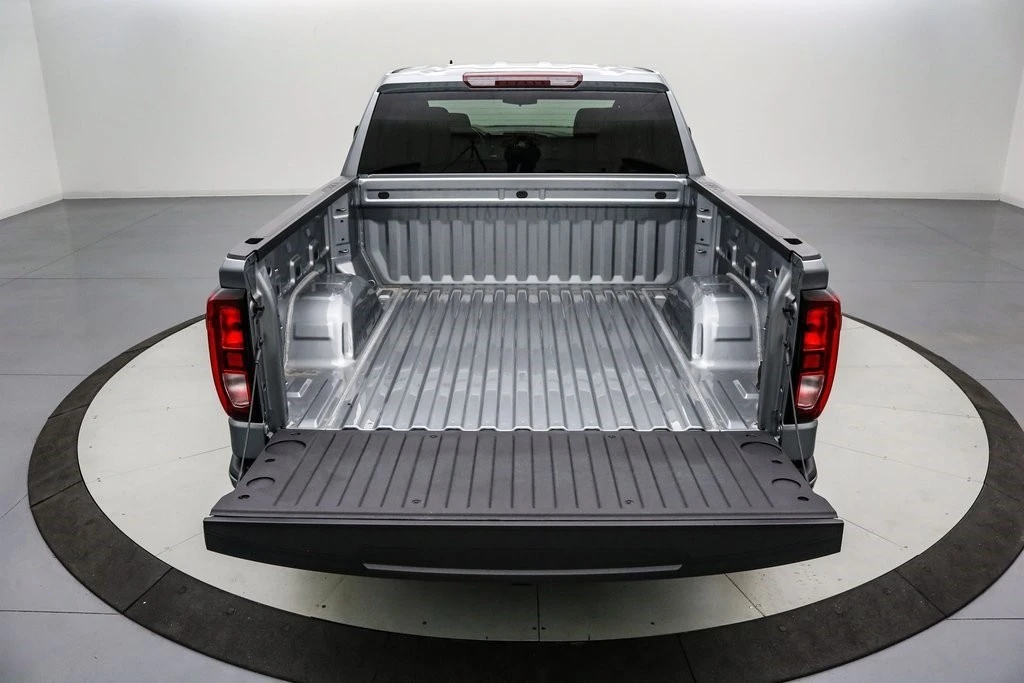 2025 GMC Sierra 5th Gen - Image 7 of 21