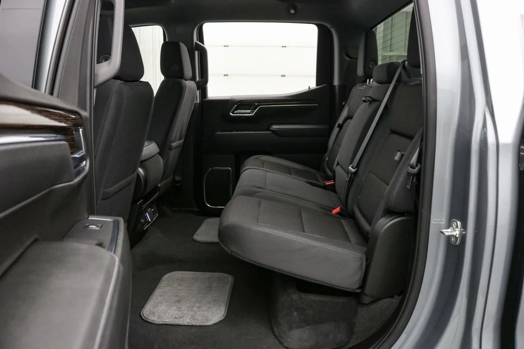 2025 GMC Sierra 5th Gen - Image 21 of 21