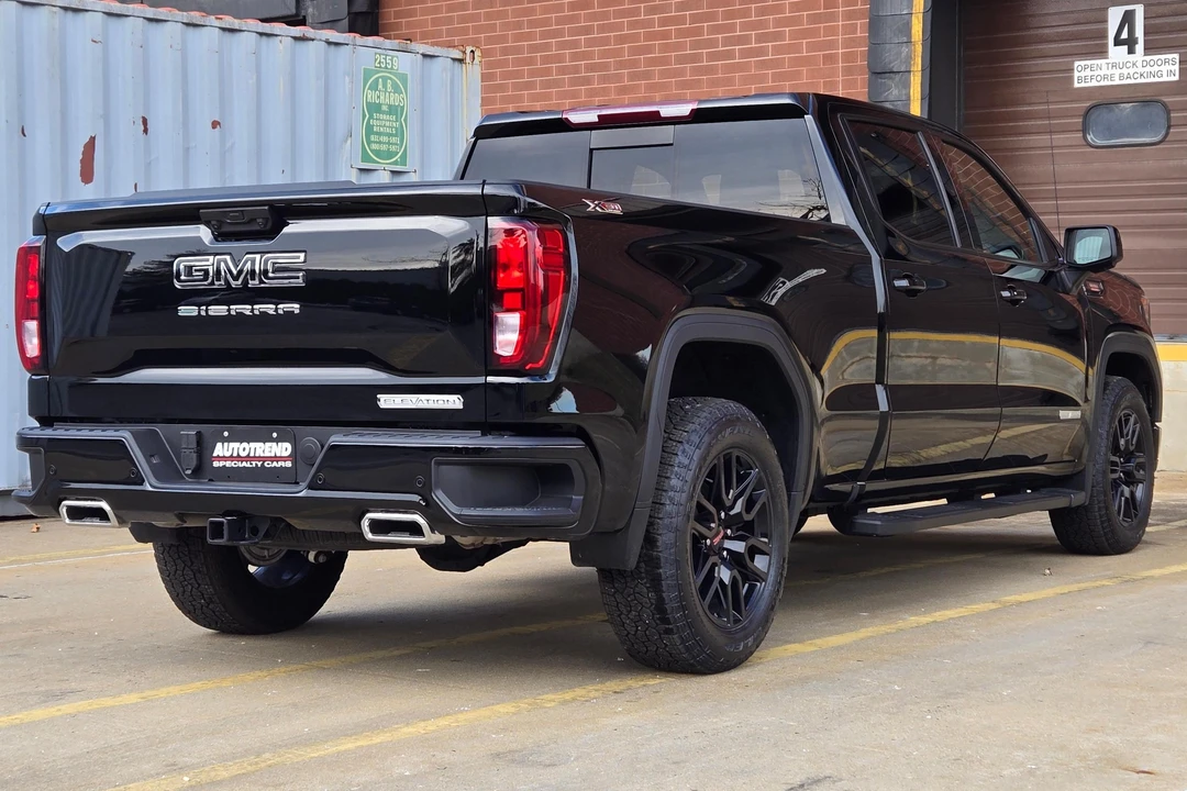 2025 GMC Sierra 5th Gen - Image 5 of 31