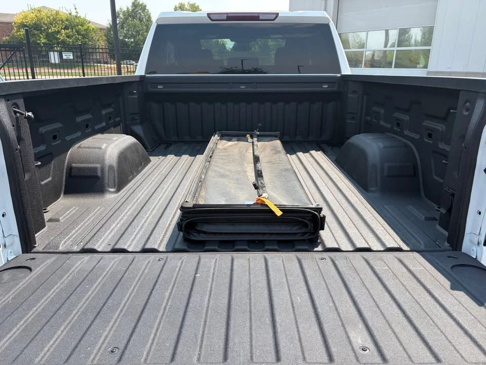 2025 GMC Sierra 5th Gen - Image 11 of 12
