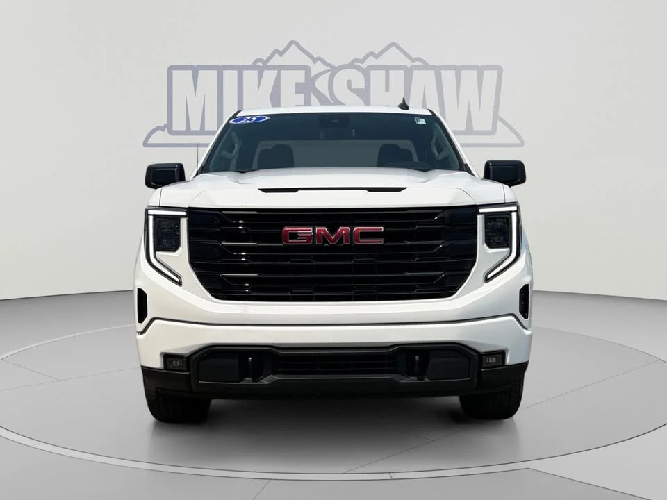 2025 GMC Sierra 5th Gen - Image 8 of 12