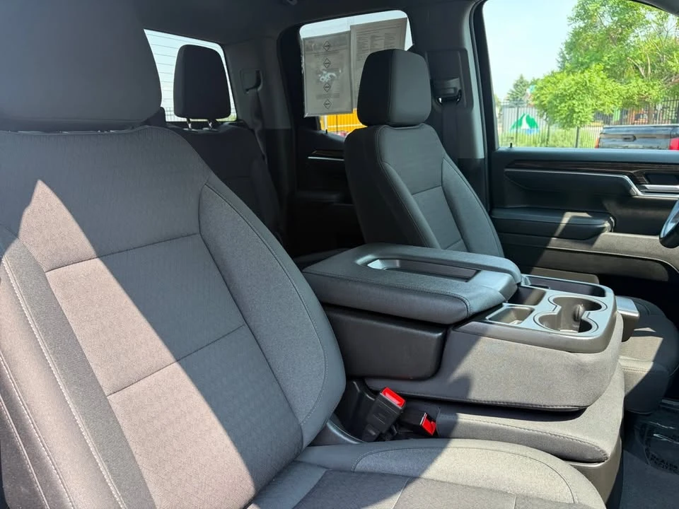 2025 GMC Sierra 5th Gen - Image 12 of 12