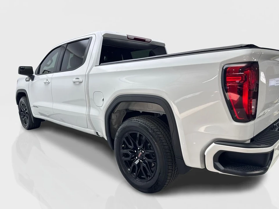 2025 GMC Sierra 5th Gen - Image 14 of 21