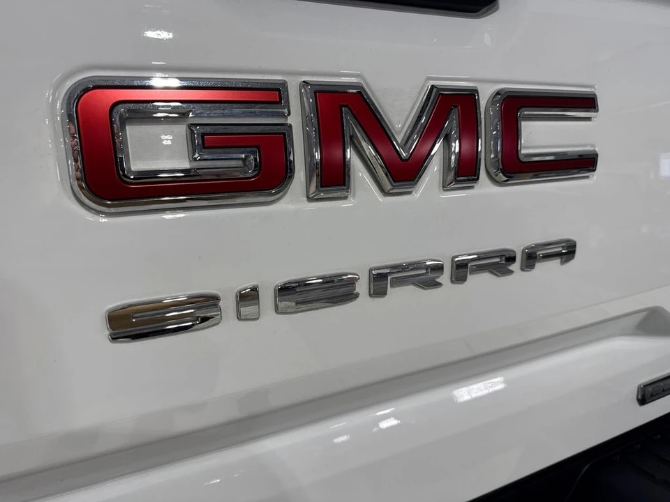 2025 GMC Sierra 5th Gen - Image 21 of 21