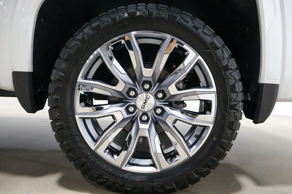 2025 GMC Sierra 5th Gen - Image 21 of 21