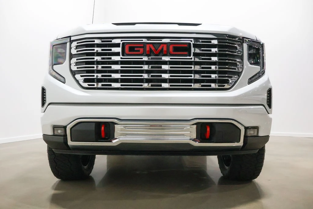2025 GMC Sierra 5th Gen - Image 18 of 21
