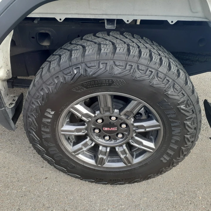 2025 GMC Sierra 5th Gen - Image 19 of 19