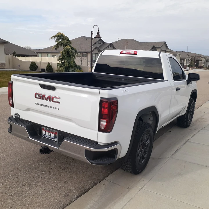 2025 GMC Sierra 5th Gen - Image 7 of 19
