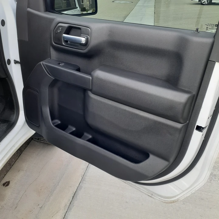 2025 GMC Sierra 5th Gen - Image 15 of 19