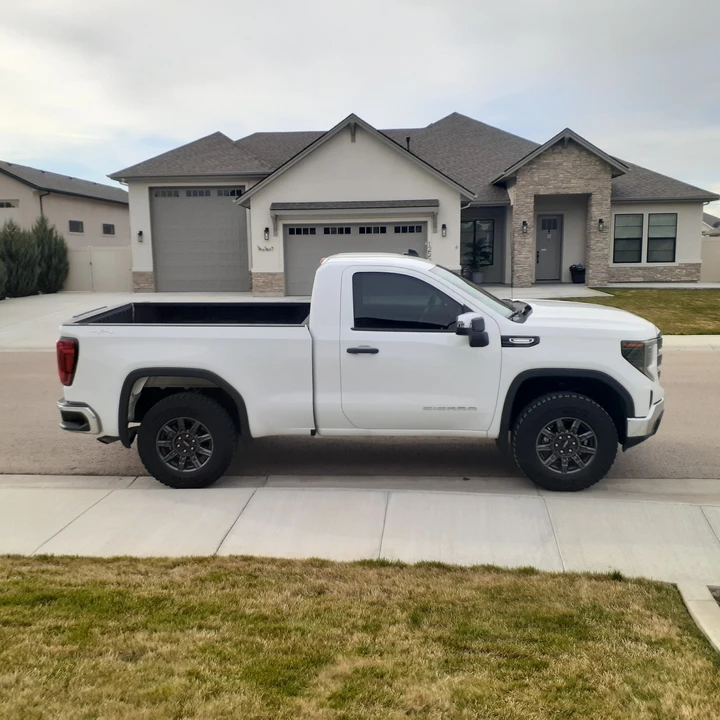 2025 GMC Sierra 5th Gen - Image 6 of 19
