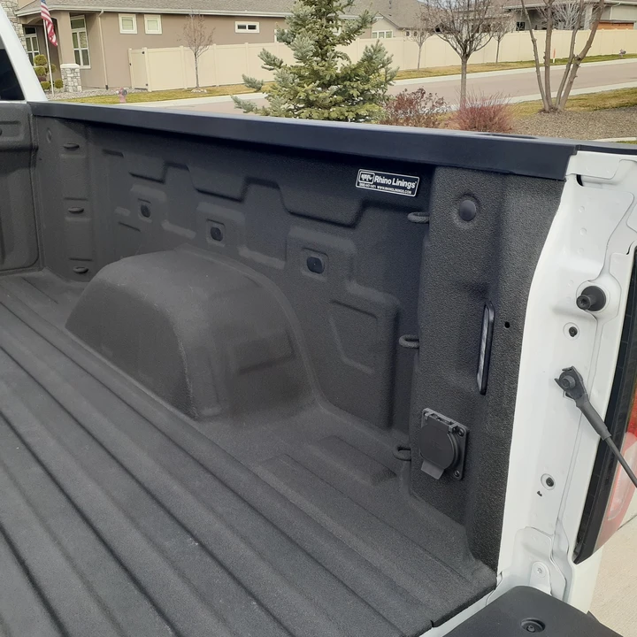 2025 GMC Sierra 5th Gen - Image 17 of 19