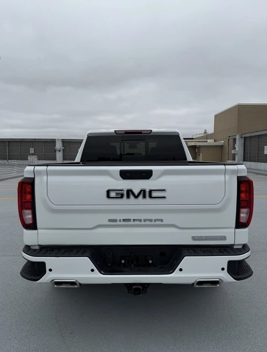 2025 GMC Sierra 5th Gen - Image 9 of 17