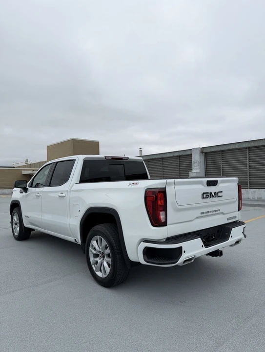 2025 GMC Sierra 5th Gen - Image 8 of 17